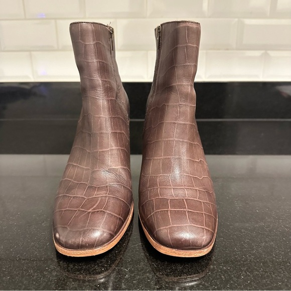 MADEWELL The Mira Side-Seam Ankle Boot in Croc Embossed Leather 9.5 Heel Bootie - Picture 6 of 15